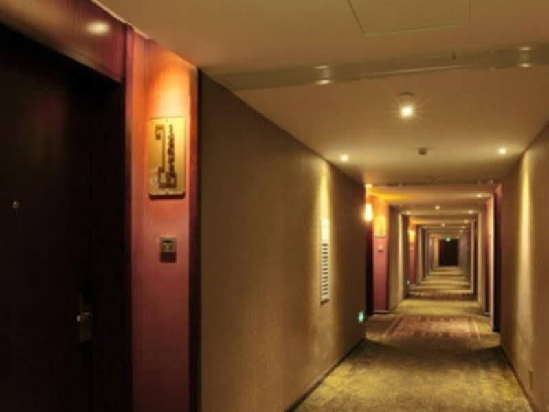 Oriental Shine Hotel Shenzhen Bagian luar foto